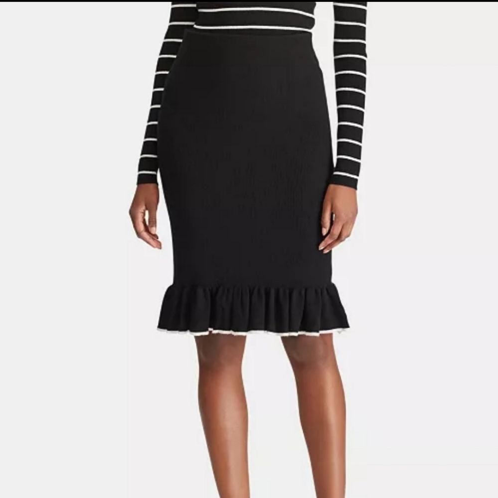 After Market Fitted Black and white Rib-knit Skirt Ruffles size Small